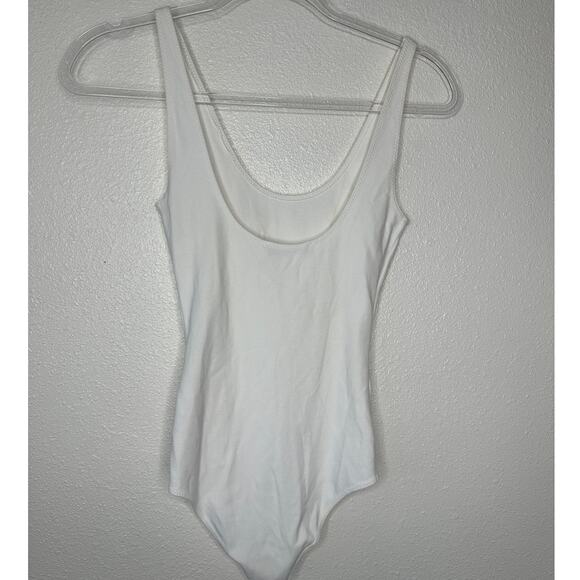 Wilfred Free White U-Neck Bodysuit XS Aritzia Minimalist Thin Stretch - Picture 6 of 12